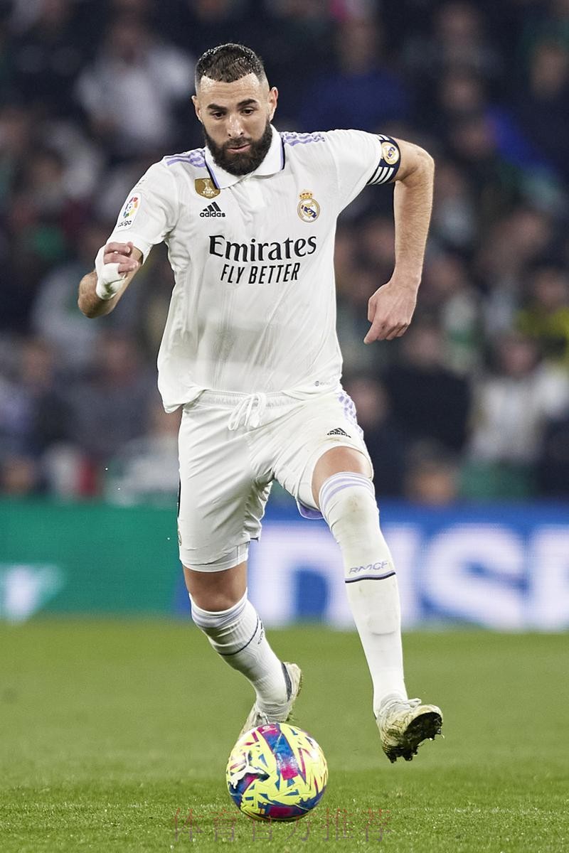 欧足联解释本泽马进球被吹:法比尼奥非主动触球 欧足联解释本泽马进球被吹:法比尼奥非主动触球